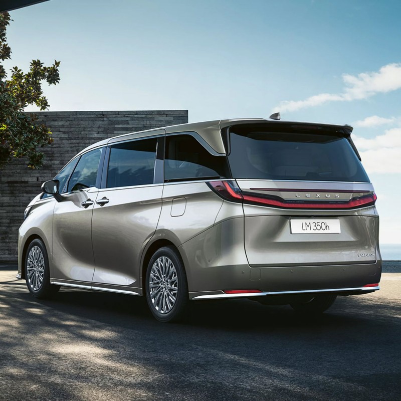 Lexus nāk klajā ar futūristisku minivenu biznesa segmentā